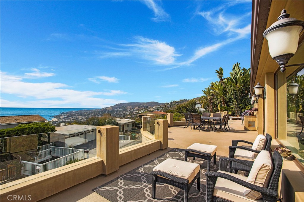 840 Canyon View Drive, Laguna Beach CA 92651 - photo 1
