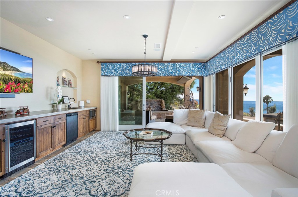 840 Canyon View Drive, Laguna Beach CA 92651 - photo 5