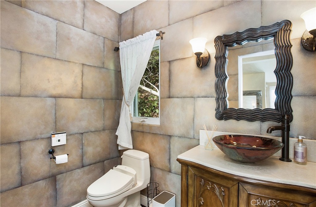 840 Canyon View Drive, Laguna Beach CA 92651 - photo 27
