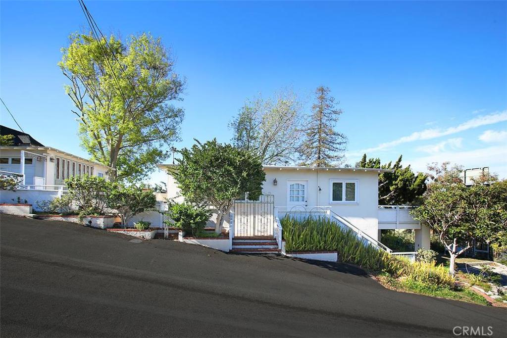 841 Fen Way, Laguna Beach CA 92651 - photo 1
