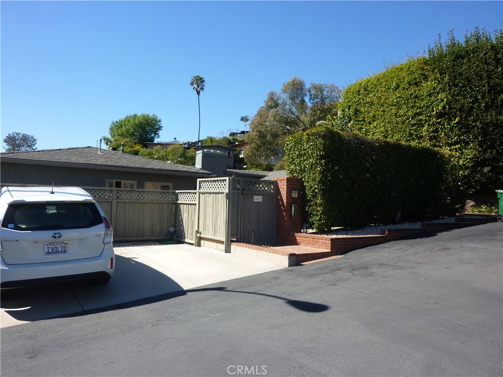 843 La Vista Drive, Laguna Beach CA 92651 - photo 1