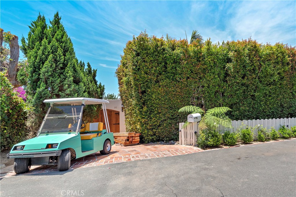 845 Temple Hills Drive, Laguna Beach CA 92651 - photo 1