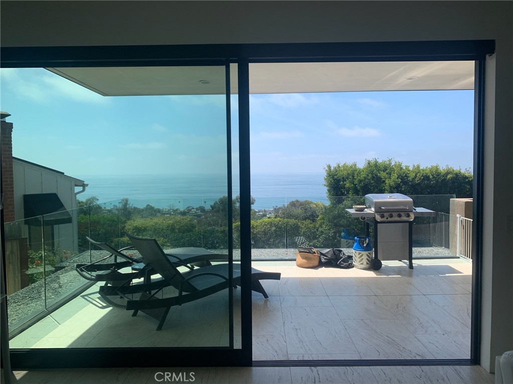 845 Van Dyke Drive, Laguna Beach CA 92651 - photo 1