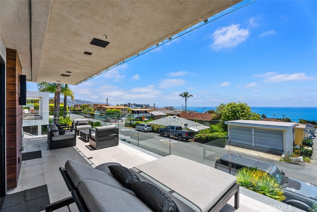 848 Hillcrest Drive, Laguna Beach CA 92651 - photo 15