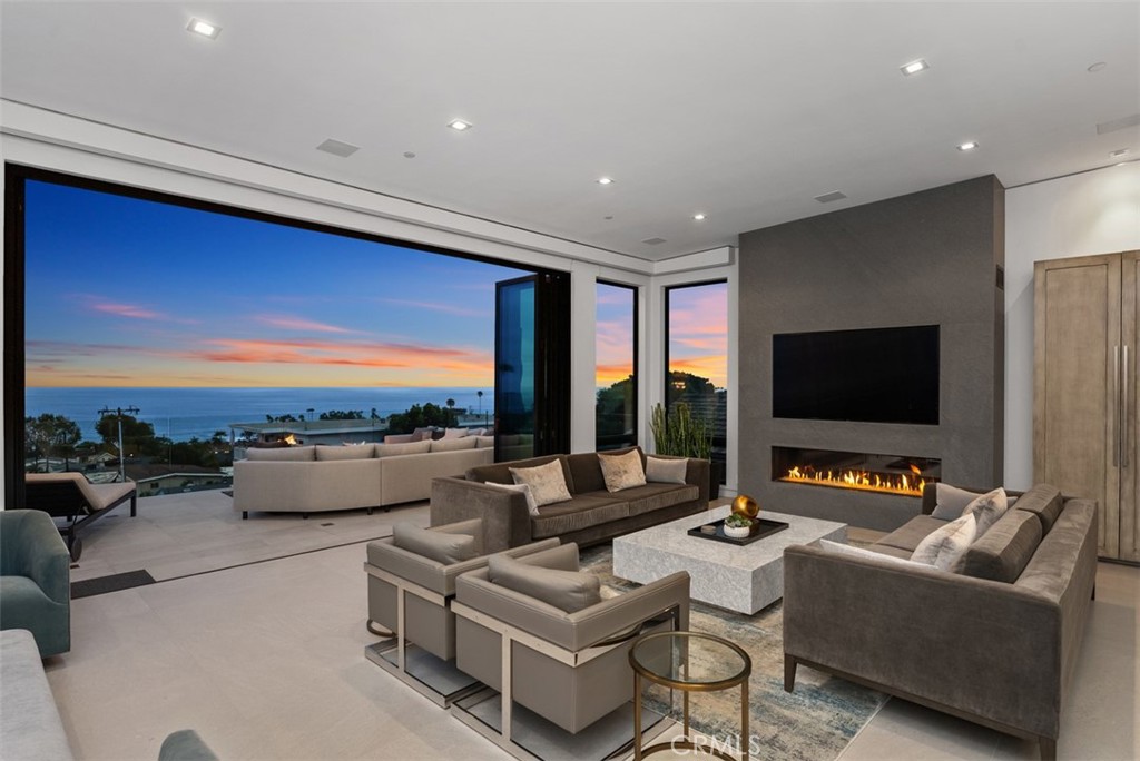 848 Hillcrest Drive, Laguna Beach CA 92651 - photo 56