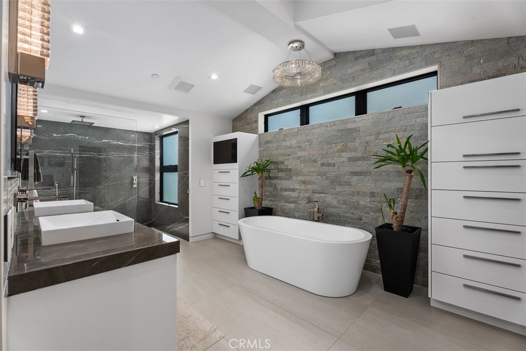 848 Hillcrest Drive, Laguna Beach CA 92651 - photo 62