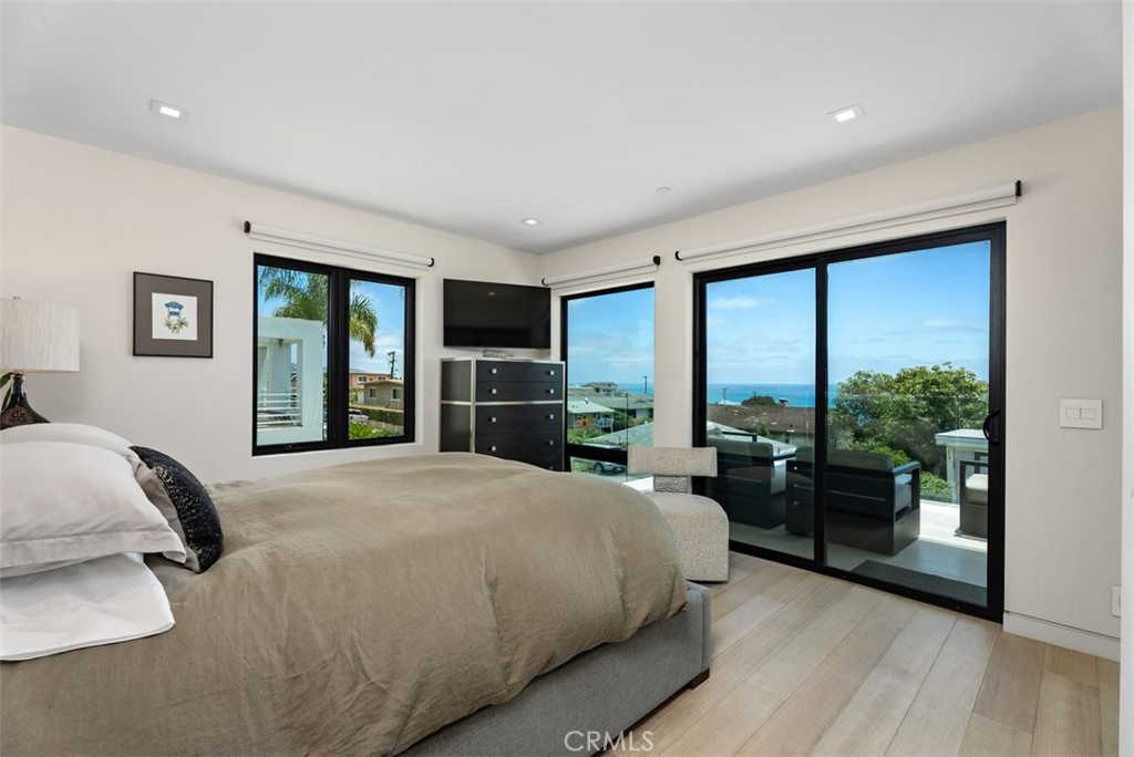 848 Hillcrest Drive, Laguna Beach CA 92651 - photo 68