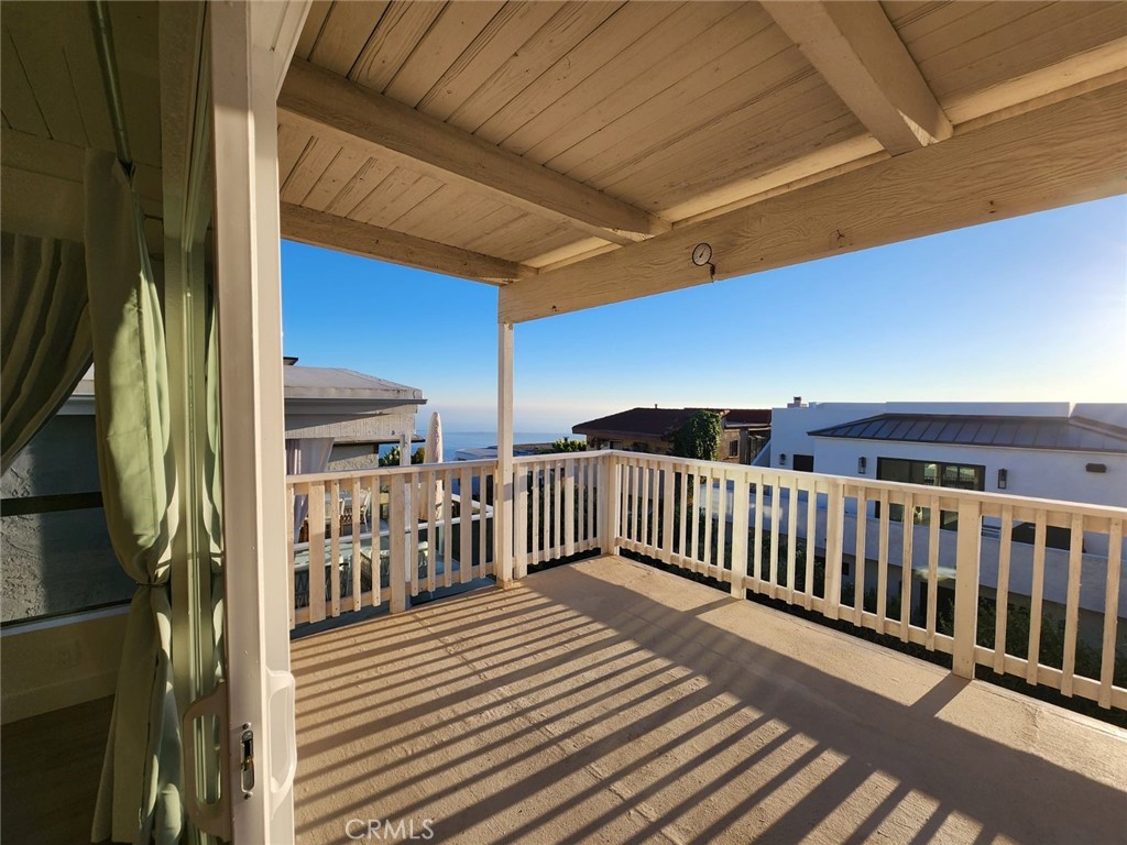 851 Acapulco, Laguna Beach CA 92651 - photo 1