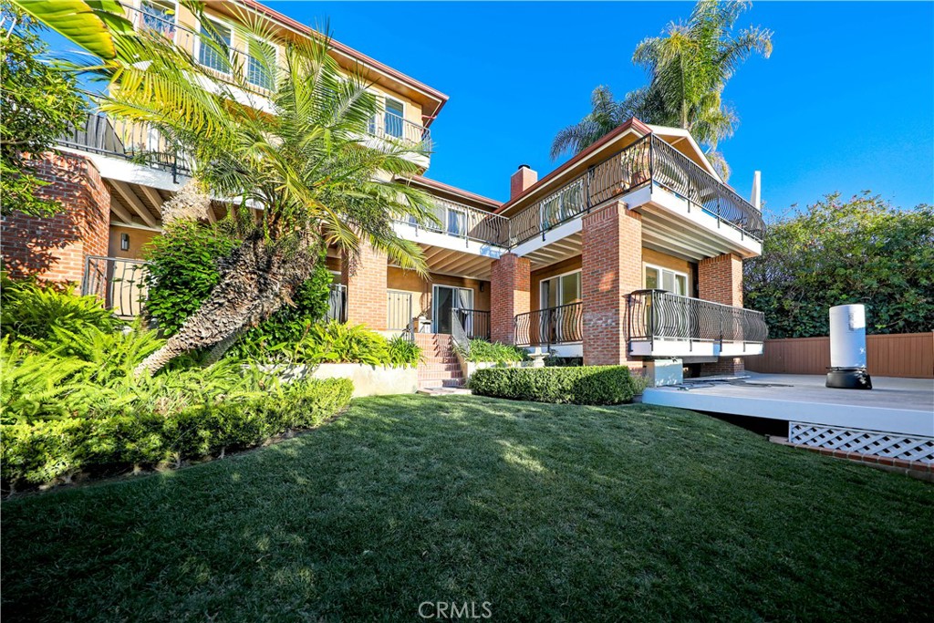 855 Coast View Drive, Laguna Beach CA 92651 - photo 1