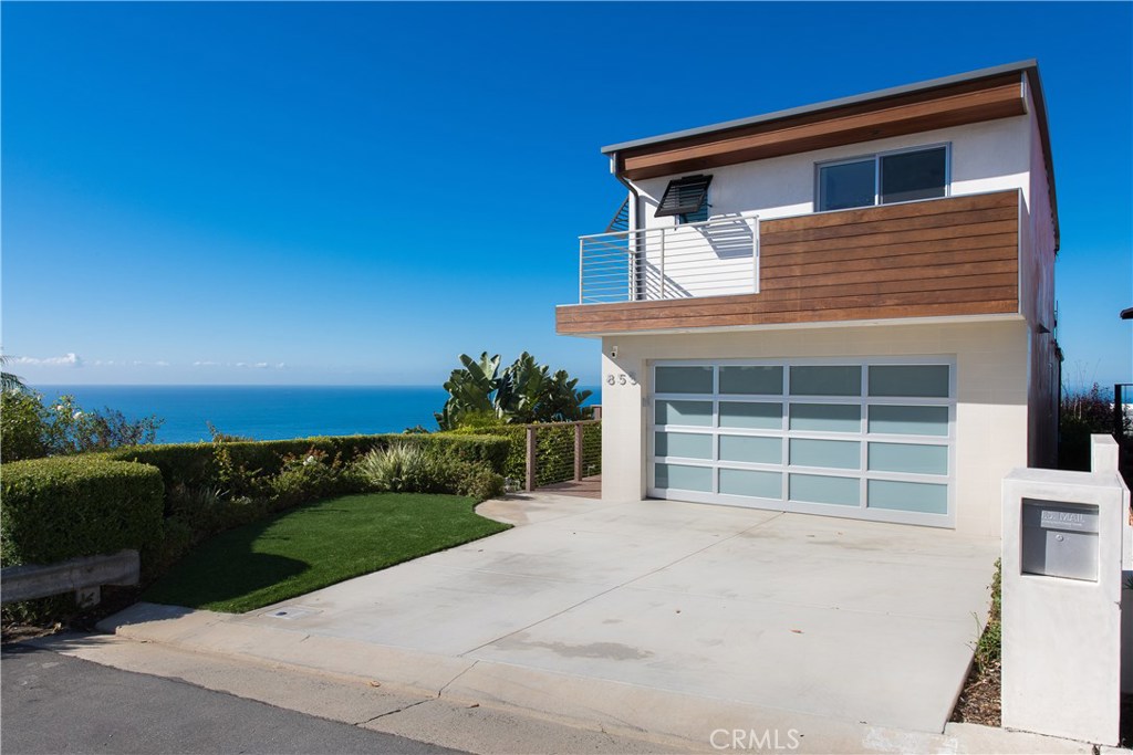 855 Santa Ana Street, Laguna Beach CA 92651 - photo 1