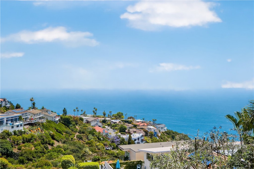 855 Santa Ana Street, Laguna Beach CA 92651 - photo 4