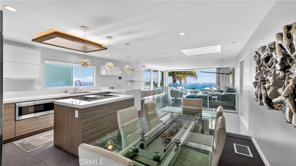 855 Santa Ana Street, Laguna Beach CA 92651 - photo 11