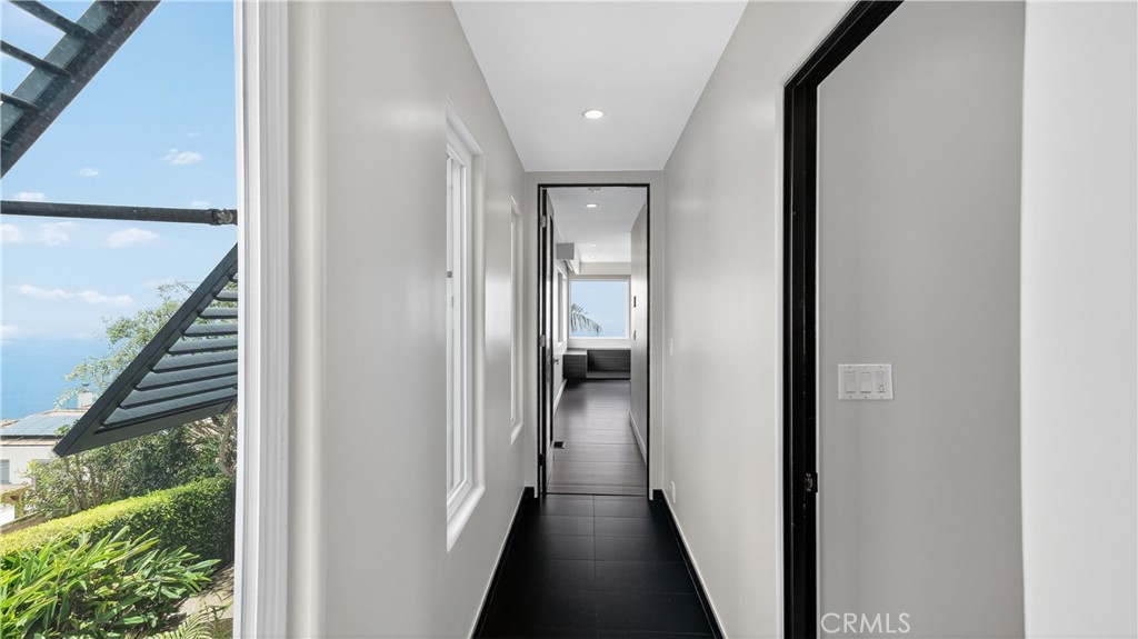 855 Santa Ana Street, Laguna Beach CA 92651 - photo 15