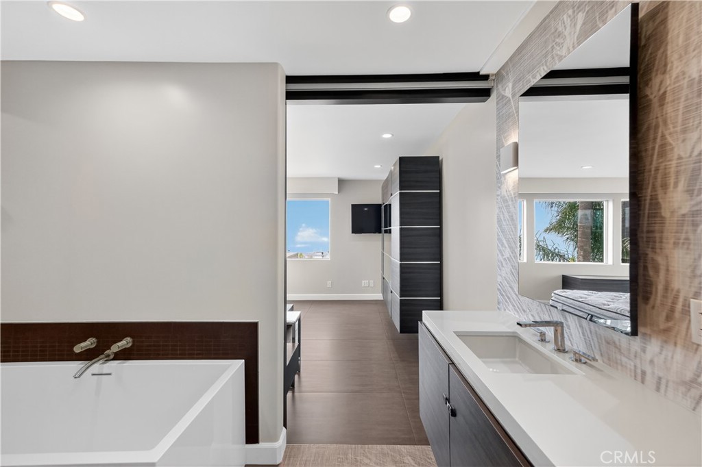 855 Santa Ana Street, Laguna Beach CA 92651 - photo 18