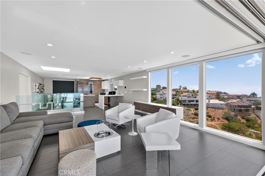 855 Santa Ana Street, Laguna Beach CA 92651 - photo 26