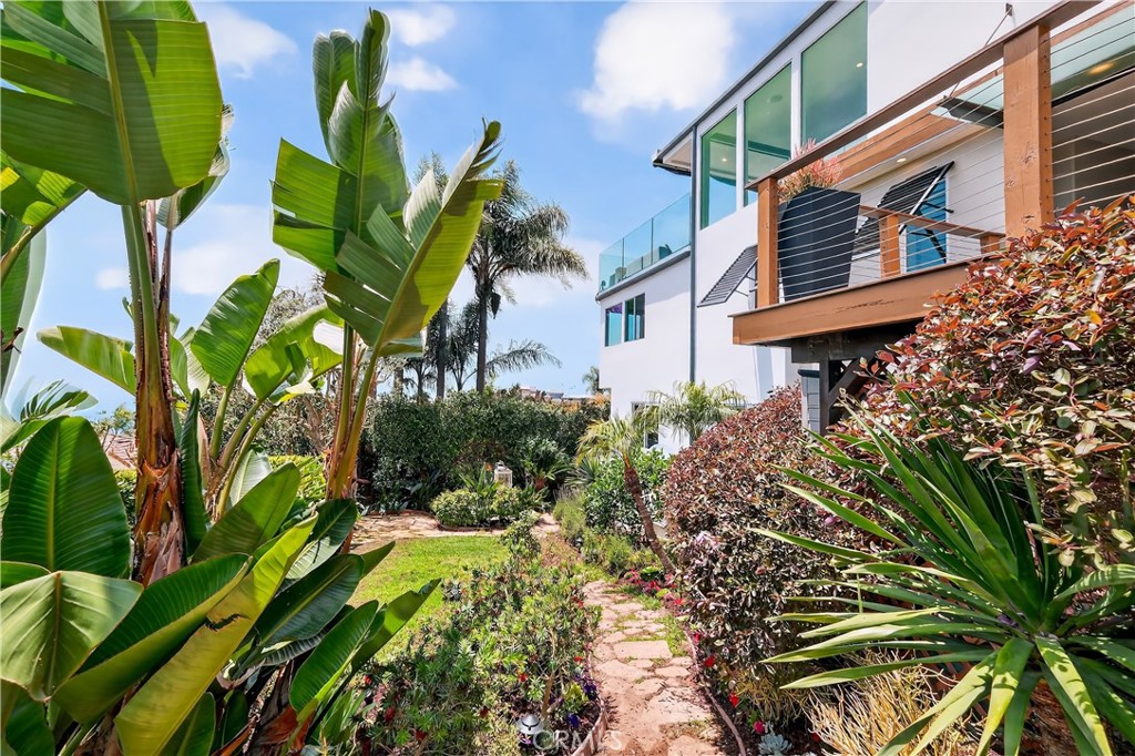 855 Santa Ana Street, Laguna Beach CA 92651 - photo 28