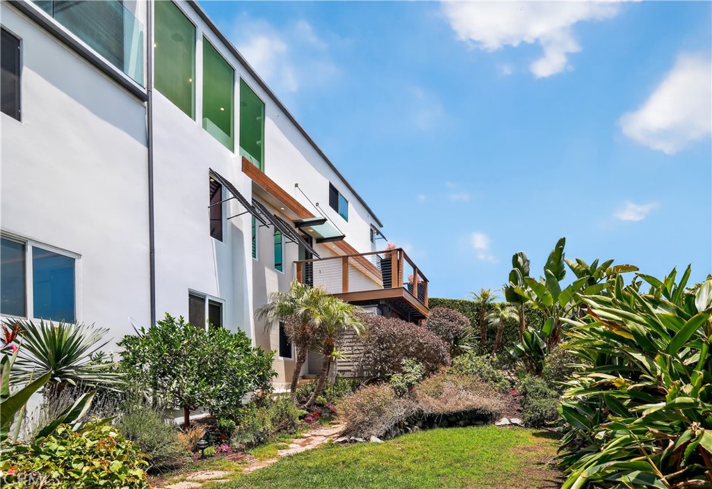 855 Santa Ana Street, Laguna Beach CA 92651 - photo 30