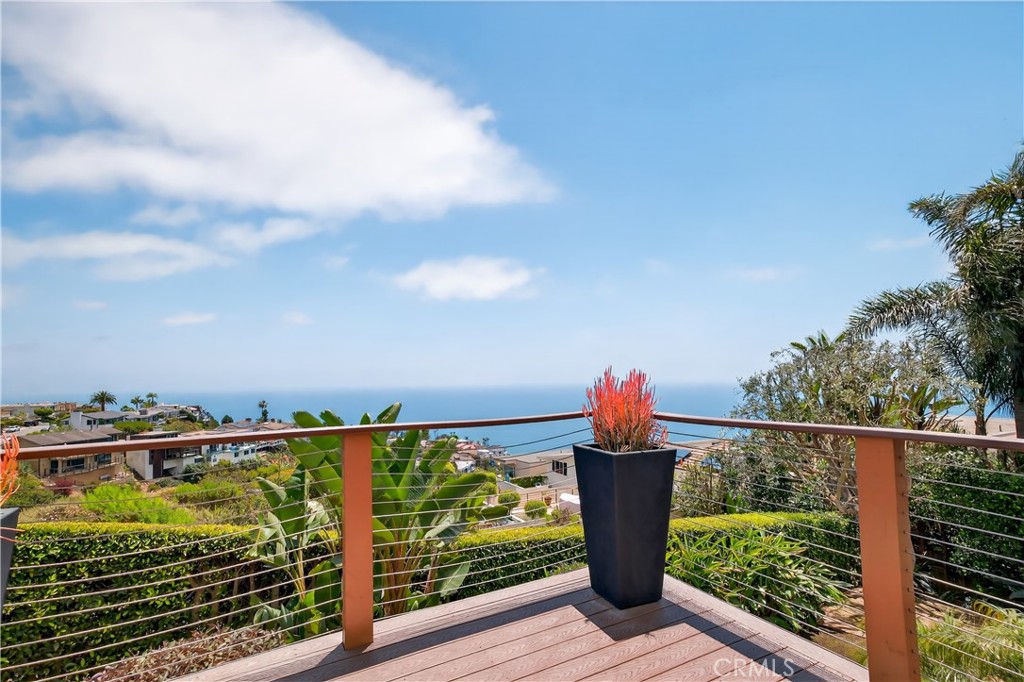 855 Santa Ana Street, Laguna Beach CA 92651 - photo 31