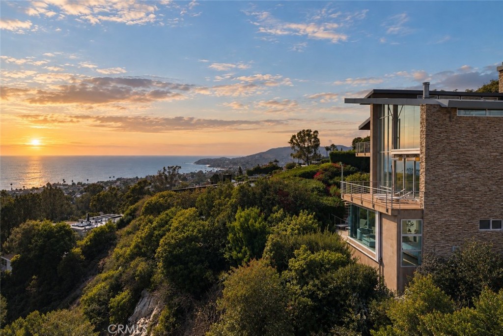 This image has been digitally modified. - 856 Diamond Street, Laguna Beach CA 92651 - photo 3