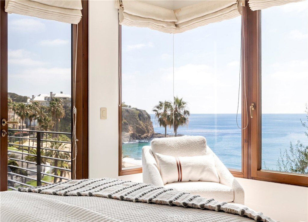 86 Emerald Bay, Laguna Beach CA 92651 - photo 32