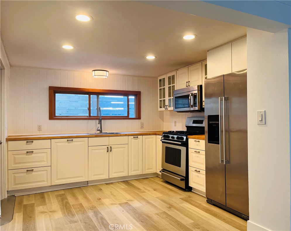 862 Catalina Lower, Laguna Beach CA 92651 - photo 1