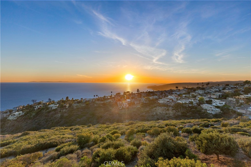 865 Quivera Street, Laguna Beach CA 92651 - photo 1