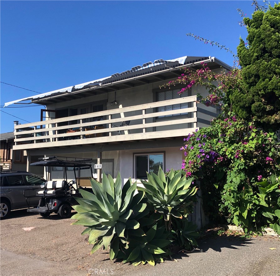 Upstairs Unit with Deck and Retractable Awning - 868 Catalina 4, Laguna Beach CA 92651 - photo 1