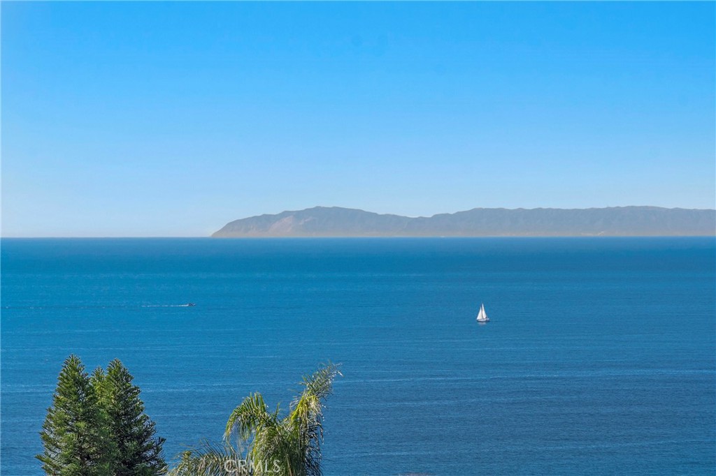 875 Coast View Drive, Laguna Beach CA 92651 - photo 7