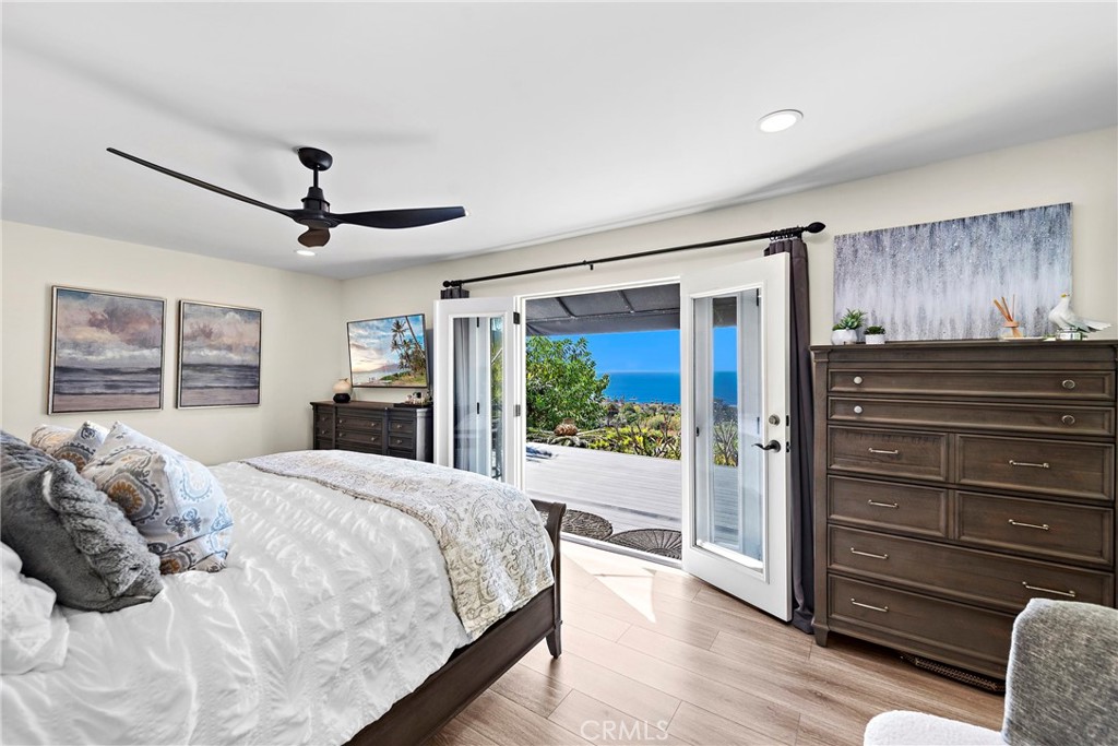 875 Coast View Drive, Laguna Beach CA 92651 - photo 10