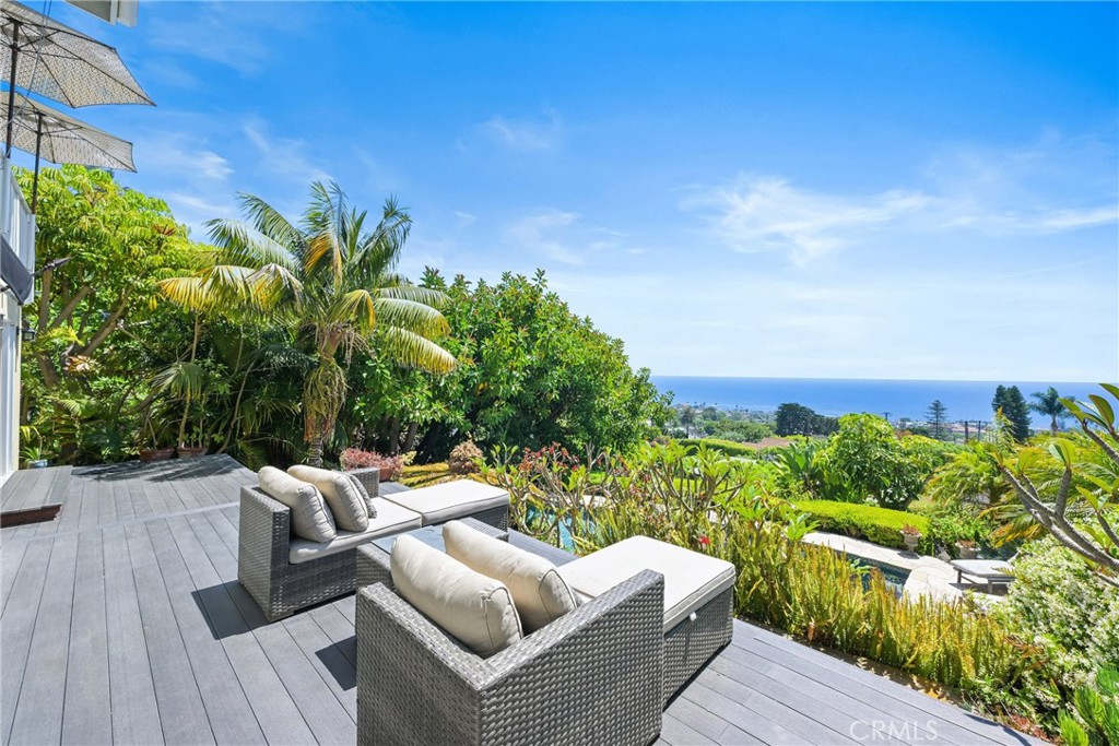 875 Coast View Drive, Laguna Beach CA 92651 - photo 18