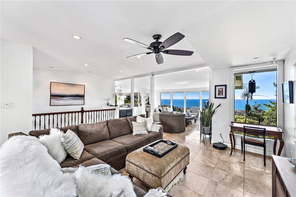 875 Coast View Drive, Laguna Beach CA 92651 - photo 23