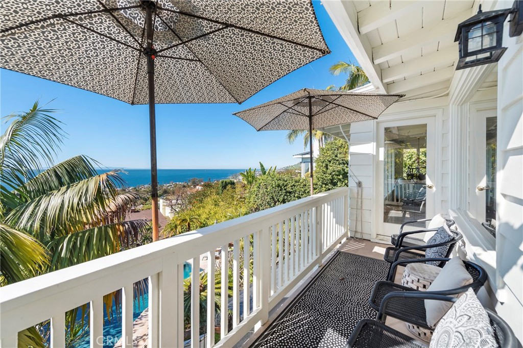 875 Coast View Drive, Laguna Beach CA 92651 - photo 25