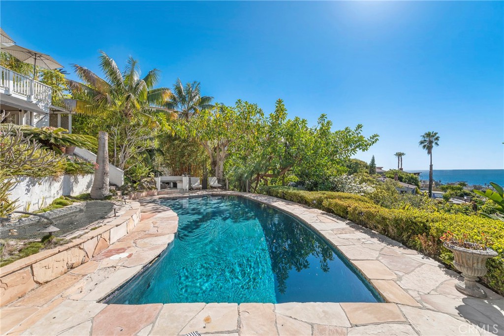 875 Coast View Drive, Laguna Beach CA 92651 - photo 34