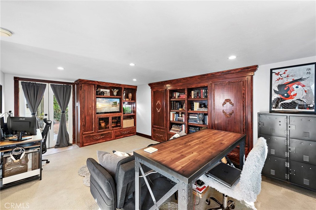 875 Coast View Drive, Laguna Beach CA 92651 - photo 39