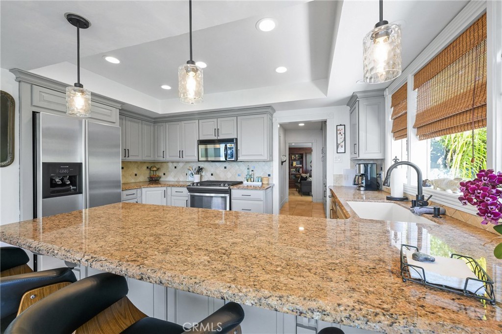 875 Coast View Drive, Laguna Beach CA 92651 - photo 48