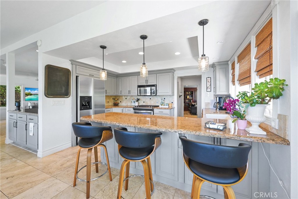 875 Coast View Drive, Laguna Beach CA 92651 - photo 49