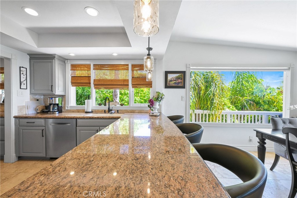 875 Coast View Drive, Laguna Beach CA 92651 - photo 50