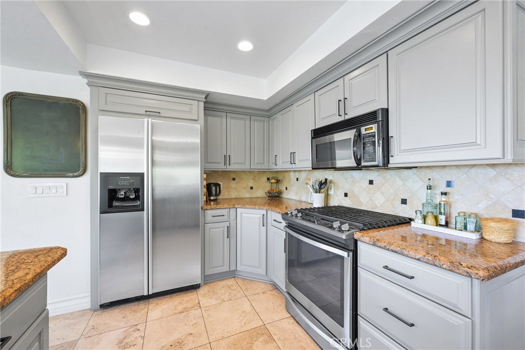 875 Coast View Drive, Laguna Beach CA 92651 - photo 52