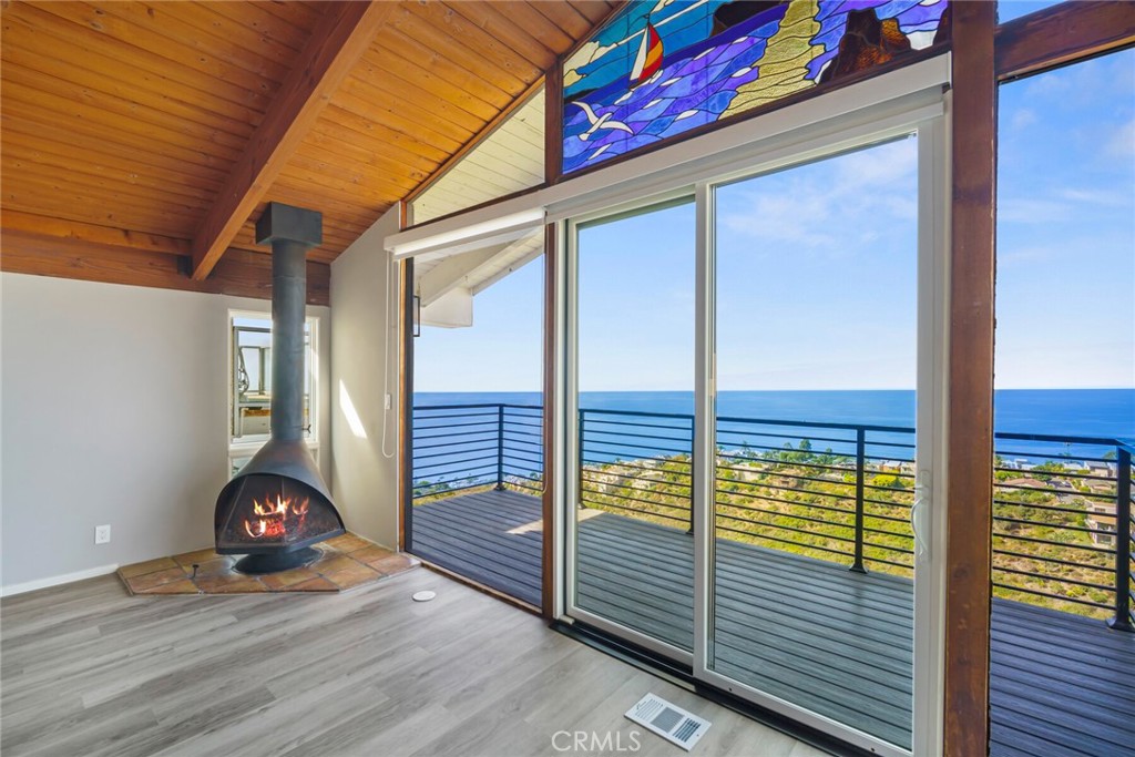881 Quivera Street, Laguna Beach CA 92651 - photo 8