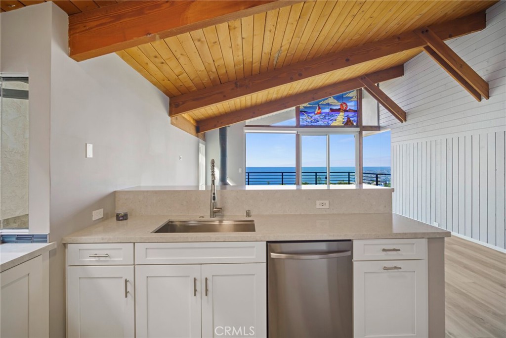 881 Quivera Street, Laguna Beach CA 92651 - photo 16