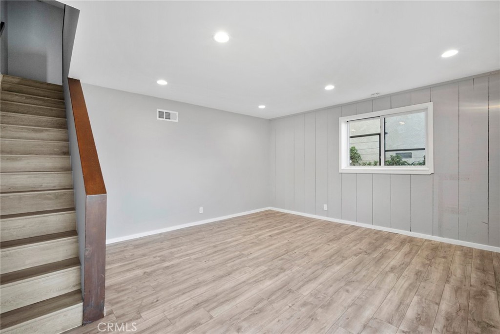 881 Quivera Street, Laguna Beach CA 92651 - photo 25