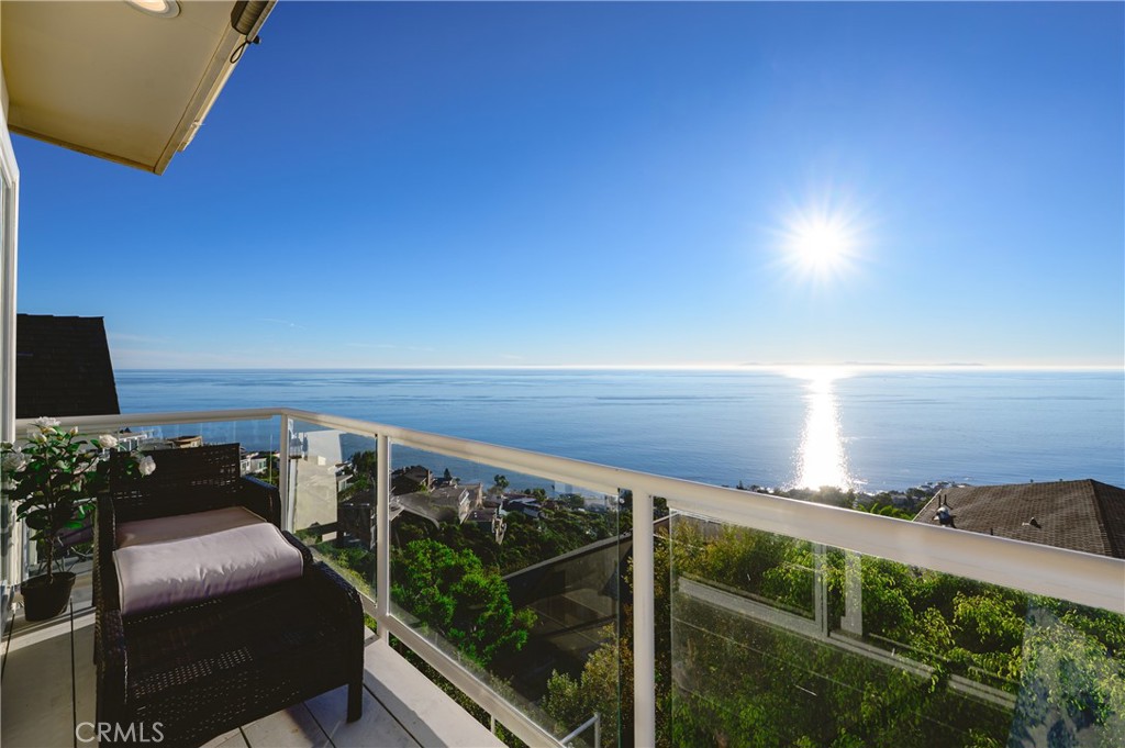 883 Katella, Laguna Beach CA 92651 - photo 23