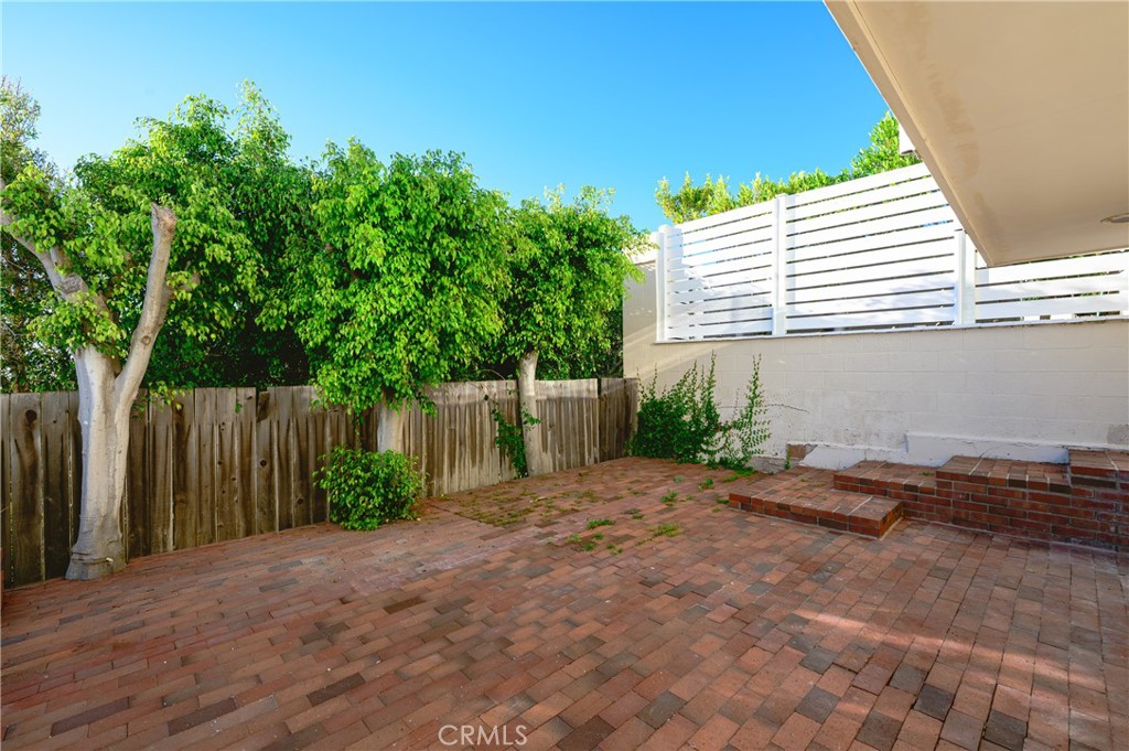 883 Katella, Laguna Beach CA 92651 - photo 42