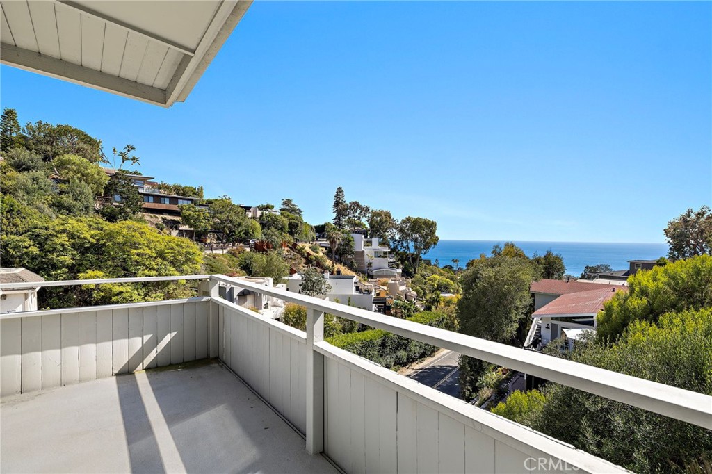 888 Summit Drive, Laguna Beach CA 92651 - photo 13