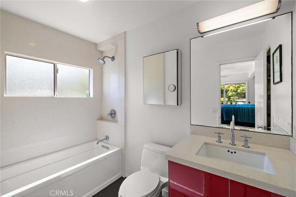 888 Summit Drive, Laguna Beach CA 92651 - photo 15
