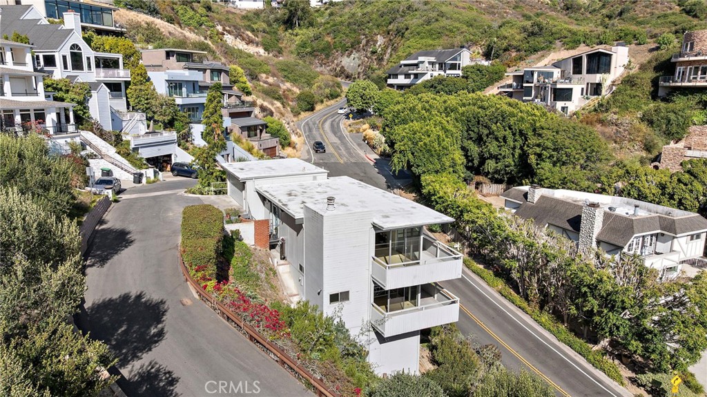 888 Summit Drive, Laguna Beach CA 92651 - photo 26