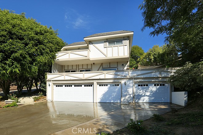 889 Summit Drive, Laguna Beach CA 92651 - photo 1
