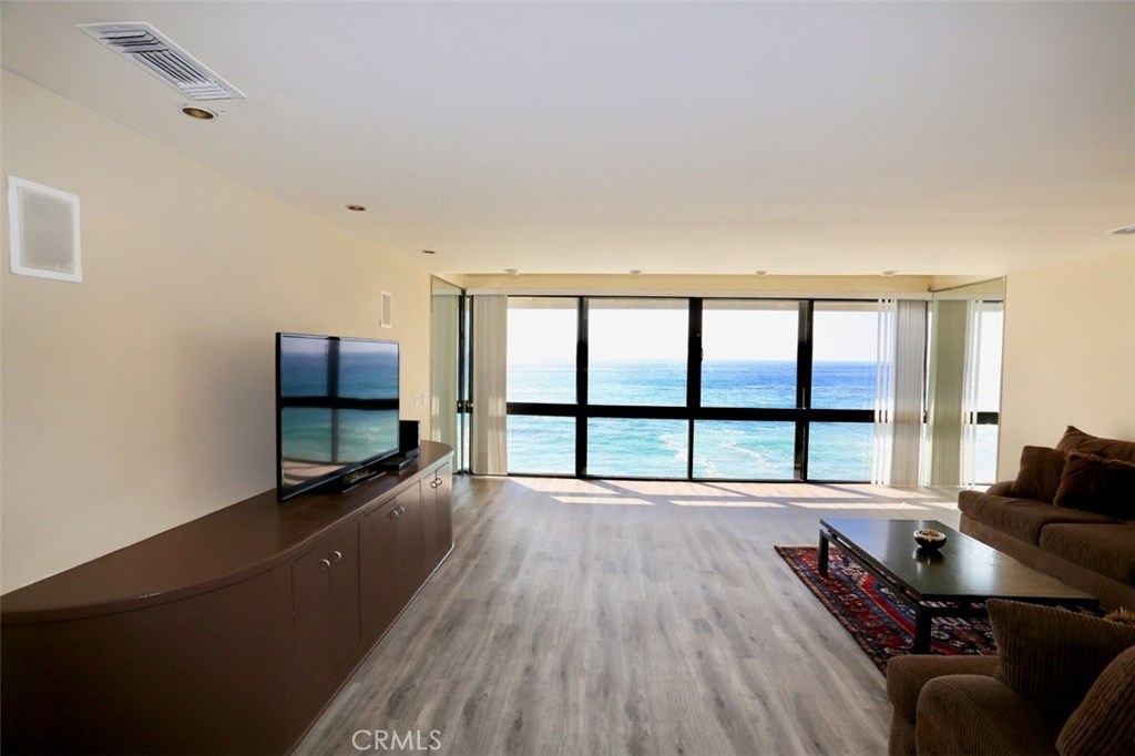 89 Blue Lagoon, Laguna Beach CA 92651 - photo 1