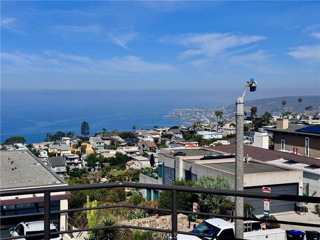 896 Quivera, Laguna Beach CA 92651 - photo 4