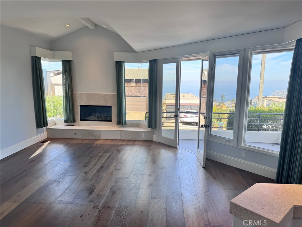 896 Quivera, Laguna Beach CA 92651 - photo 9